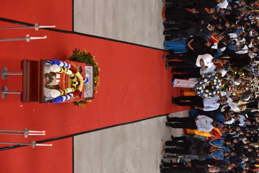 maamanithar naga 15 (1)