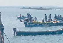 யாழில் விபத்துக்குள்ளான பக்தர்கள் படகு: இருவர் உயிரிழப்பு!