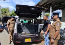 யாழில் இளைஞனைக் கடத்தி நிர்வாணமாக்கி சித்திரவதை: 5 பேர் மகிழுந்தில் கைது!