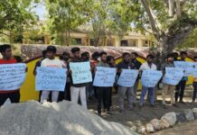சுமந்திரன் பிரதம விருந்தினராகக் கலந்துகொள்ள வேண்டாம் – விக்டோரியன்ஸ் போராட்டம்!