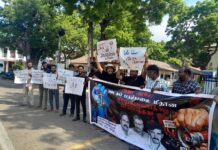 ஊடகப் படுகொலையாளிகளைக் கைதுசெய்ய வலியுறுத்தி யாழில் போராட்டம்!