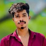 கைத்தொலைபேசியை மின் ஏற்றியவாறு நெஞ்சில் வைத்து உறங்கிய இளைஞன் பலி!